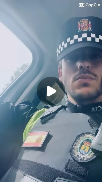 🚓 Tu plaza no se consigue por telepatía… ¡aunque estaría genial! Un